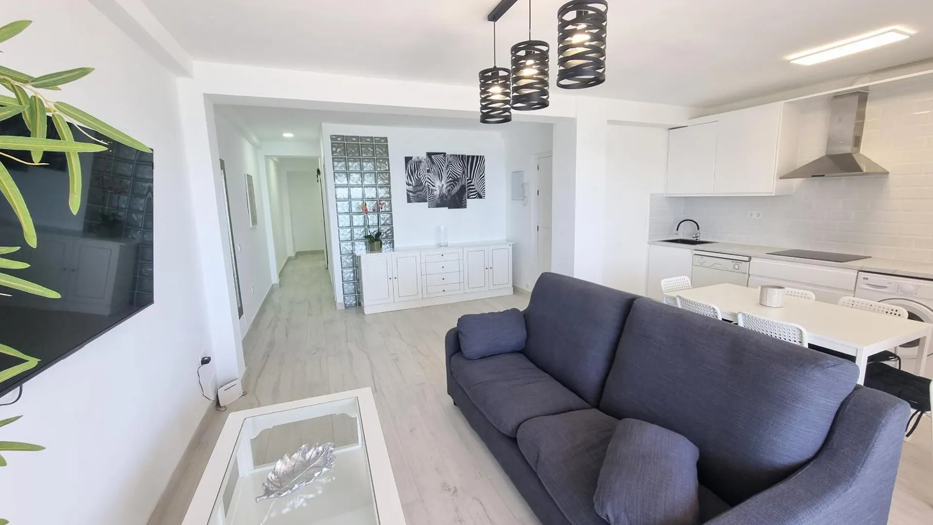 La Caracola I Beachfront & City Center Apartment Fuengirola 0*,